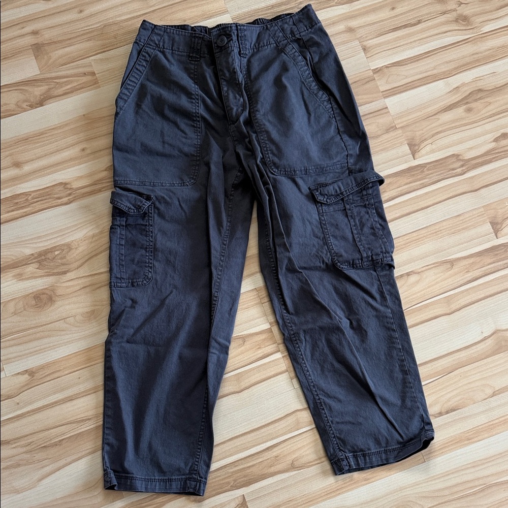 Old Navy Women’s Petite S Dark Gray Cargo Pants